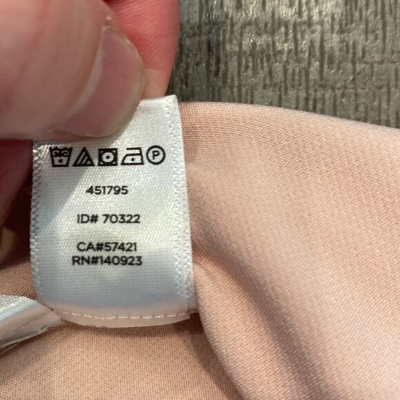 LOFT Beautiful Petal Pink Bell Sleeve Blouse Size Medium - Picture 8 of 9